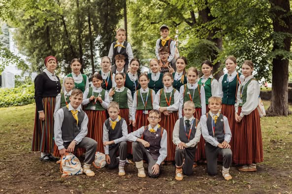 XIII Latvijas Skolu jaunatnes dziesmu un deju svētkos